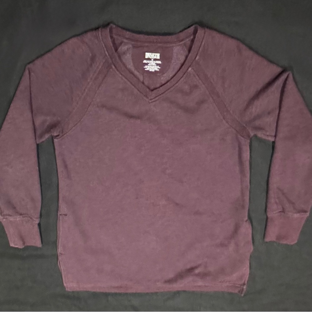 Duluth Trading Co Gorfeous Dark Purple Women’s V-neck Sweatshirt with Pockets M